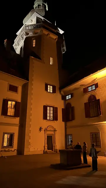 Der Turm im Schloss Tribuswinkel. | Foto: NOVA