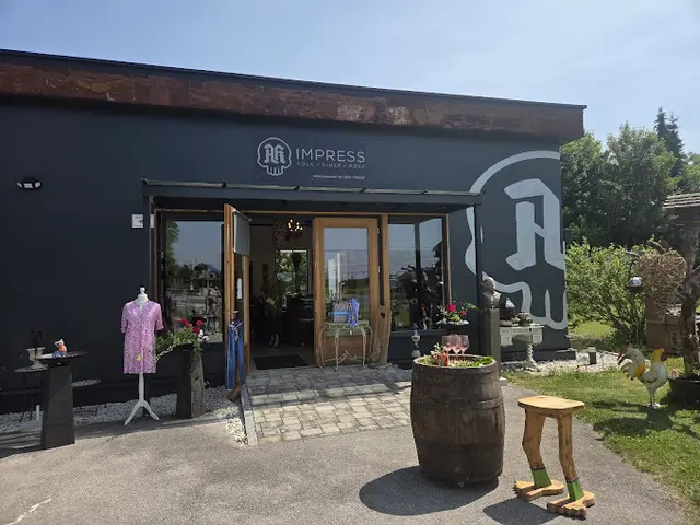 Secondhand-Schätze bei Impress AK entdecken