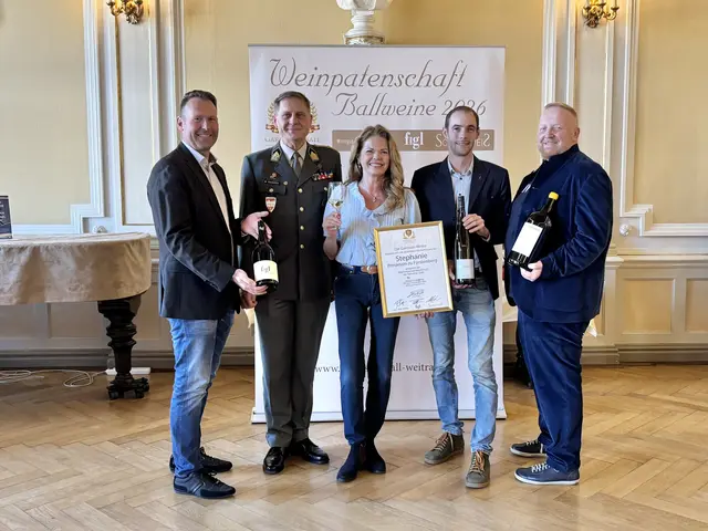Leopold Figl, Herbert Gaugusch, Stephanie Fürstenberg, Florian Schneeweis und Franz-Josef Gansberger. | Foto: MeinBezirk/Pilz