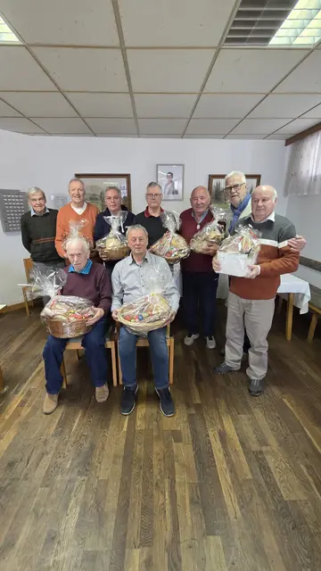 Die Gewinner des Preisschnapsens | Foto: Max Koschu 