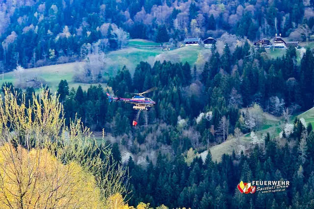 Ein Wald in der Gemeinde Berg im Drautal geriet in Brand. | Foto: Feuerwehr Spittal an der Drau