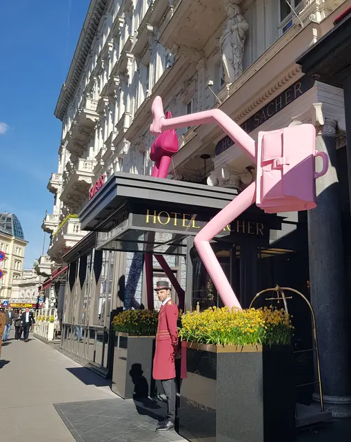 150 Jahre, da ist der Wurm...