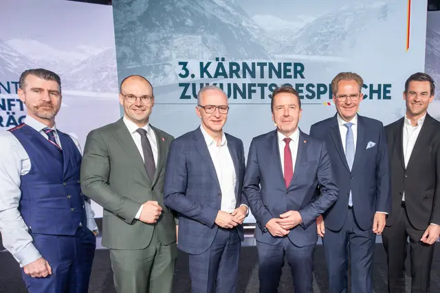 Christoph Pöchinger, Paul Hammerl, Gerhard Christiner, Erwin Angerer, Johannes Benigni, Johannes Srajer (v.l.n.r.)
  | Foto: FPÖ