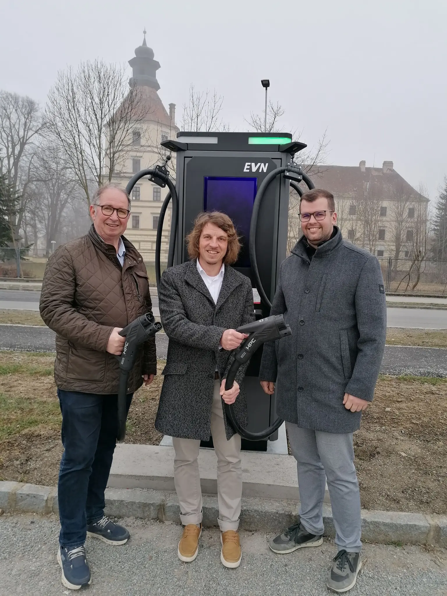 Voll E Fahrt Voraus Neue Ladestation In Schwarzenau Zwettl voll-e-fahrt-voraus-neue-ladestation-in-schwarzenau-zwettl