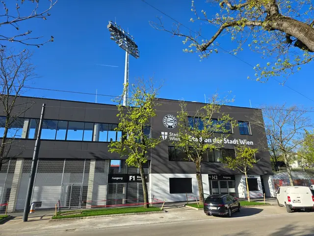 Das Eröffnungsspiel auf dem neuen Rasen findet am Freitag, 17. April, gegen den SV Horn statt.  | Foto: Lukas Ipirotis/MeinBezirk