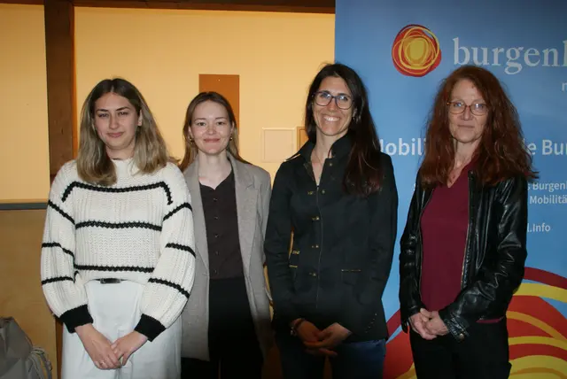 Die Vortragenden: Lena Schwarz, Sophie Rammerstorfer, Veranstalterin MIchaela Heigl und Cordula Müller.(v.l.)