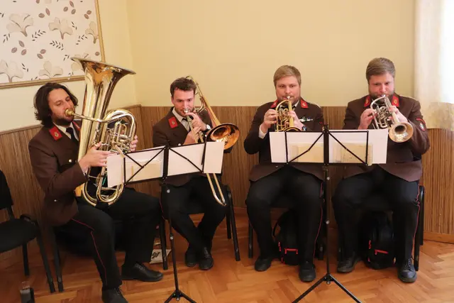 Daniel, Andreas, Maximilian und Alexander von der Feuerwehrmusik Eisbach Rein  | Foto: Edith Ertl