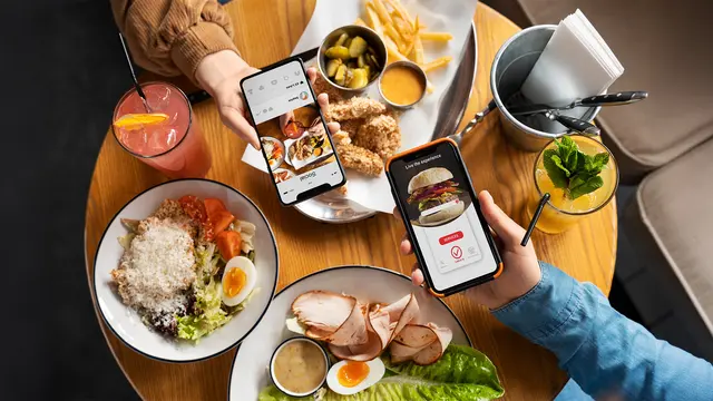 adSpice stärkt Gastronomie-Betriebe durch Social Recruiting und Performance Marketing am digitalen Arbeitsmarkt. | Foto: freepik