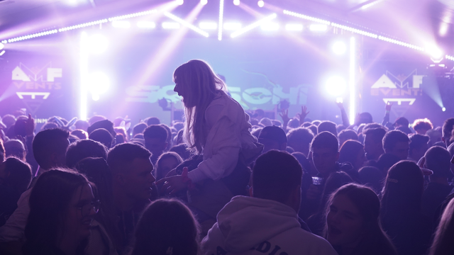 Im Partyvillage ist musikalische Abwechslung garantiert. | Foto: AMF