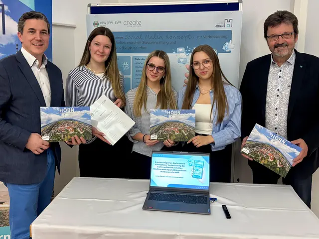 Marlene Redl, Lara Haberl und Anika Deimel entwickelten einen Instagram-Auftritt für die Stadtgemeinde Horn. | Foto: Markus Kahrer