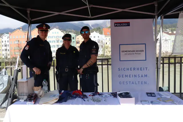 Die Polizei stellte die Initiative „SICHER am (E-)Bike“ vor. | Foto: Kendlbacher