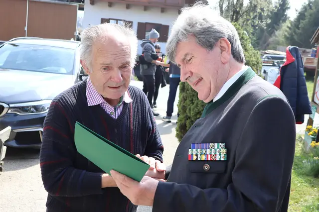 Jubilar und Obmann im Zwiegespräch | Foto: Gerhard Langmann