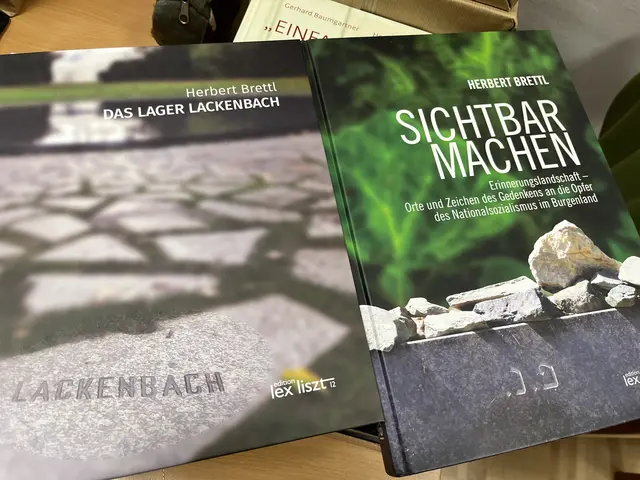 Herbert Brettl hat sich der Aufarbeitung verschrieben und bisher zwei Bücher bei Lex LIszt 12 veröffentlicht