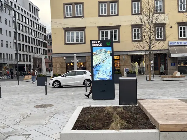 Digitale Informationen und Sitzmöglichkeiten | Foto: MeinBezirk