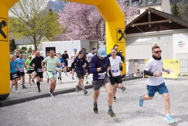 Startschuss zum 39. Payerbacher Frühlingslauf.