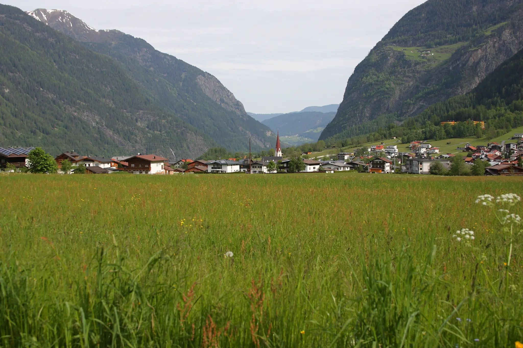 Fatal Alpine Accident in Umhausen: Missing Hiker Found in Stream Bed - | ...