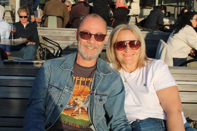 Zwischen See und Sonnenuntergang: Sundowner eröffnet Surf-Opening-Abend