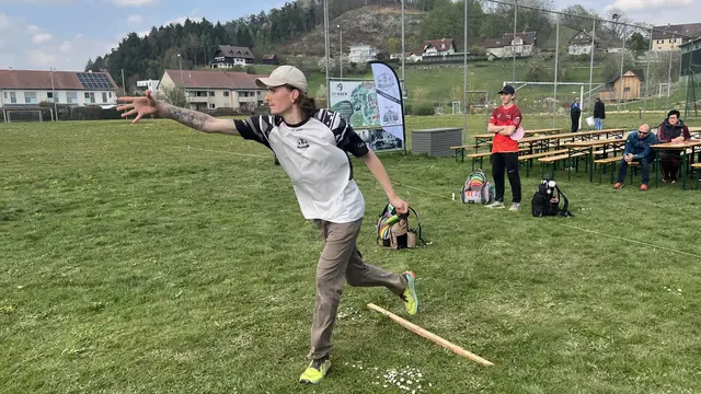Disc Golf erfordert vollen Körpereinsatz. | Foto: MeinBezirk/Gerda Sammer-Schmidt