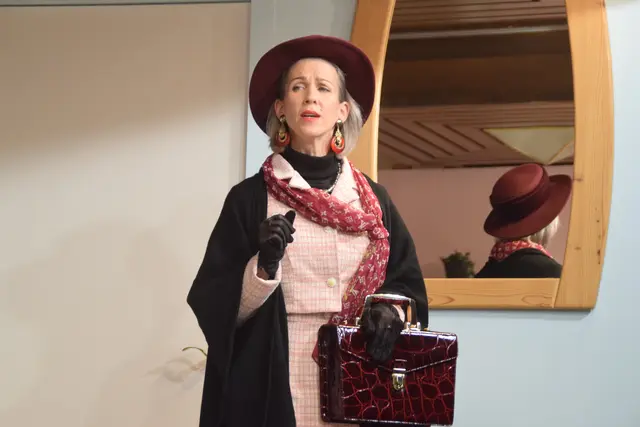 Maria Schrei als die adelige Klientin Sophie von Stutenbrock. | Foto: MeinBezirk/Elisabeth Kloiber