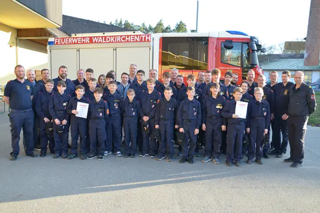 In Waldkirchen an der Thaya zeigten die Mitglieder der Feuerwehrjugendgruppen, wie gut sie auf Einsätze vorbereitet sind. | Foto: BFK Waidhofen
