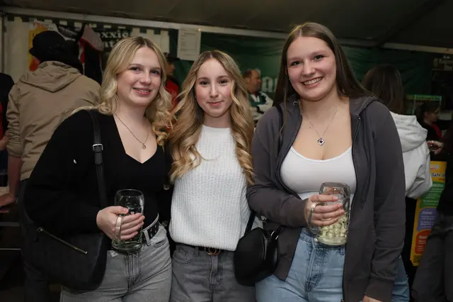 Julia, Leonie und Hanna haben gut Lachen auf dem "Summer of '69". | Foto: Markus Bäumler/zema-medien.de