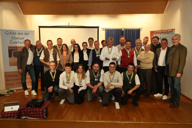 Schnapsprämierung in Stanz