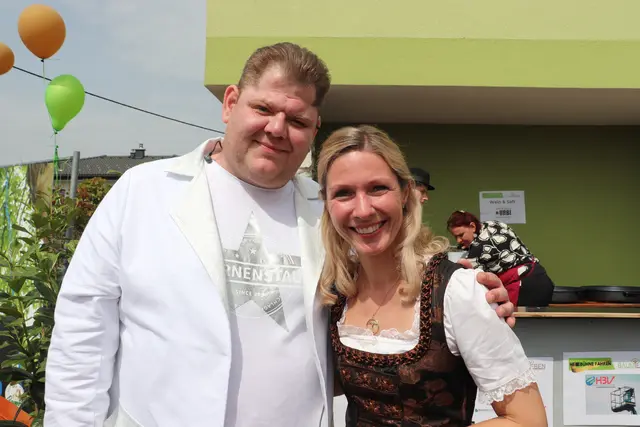 Fabiola Witkowski mit ihrem Cousin, dem Frontman von Sternenstaub Roberto Gianesin | Foto: Edith Ertl