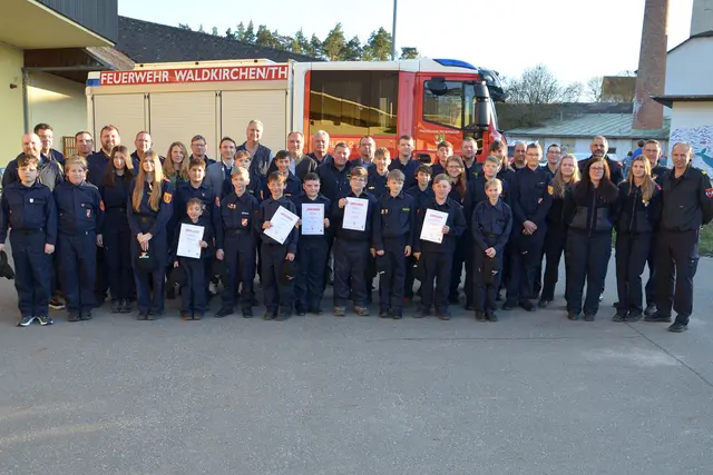 Erfolgreicher Tag für Feuerwehr Jugend, 106 Abzeichen vergeben
