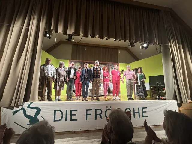 „Die Luft ist rein im Altersheim“ begeistert das Publikum