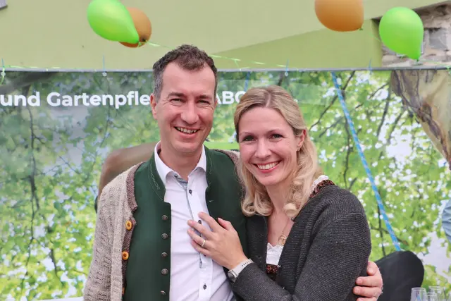 Mit einem Frühlingsfest eröffneten Reinhardt und Fabiola Witkowski in Feldkirchen einen weiteren Standort ihres Unternehmens Baumleben. | Foto: Edith Ertl