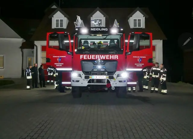 FF Neidling begrüßt neues HLF3 NEIDLING