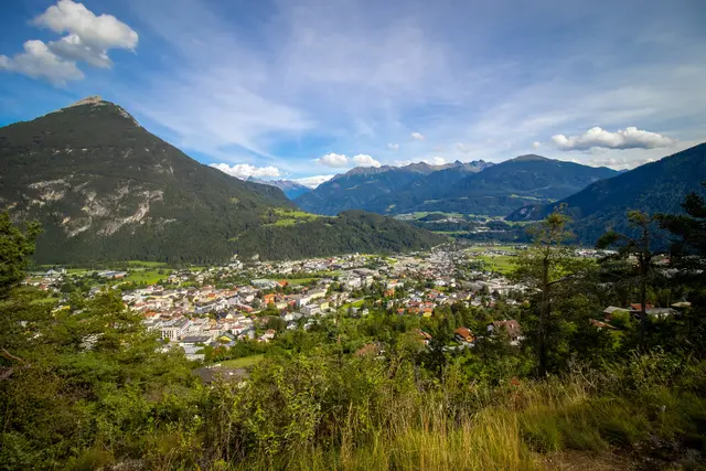 Täter flüchten nach Alarm aus Gewerbebetrieb