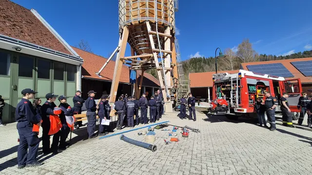 Foto: BFKDO Wr.Neustadt, FF Gutenstein