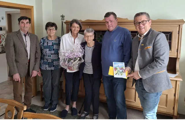 Helene Seiter feiert ihren 90er im Kreise der Familie