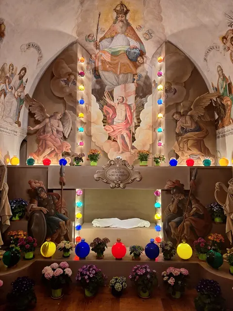 Das Ostergrab in Axams steht für Tradition und Nächstenliebe. Ein Diebstahl stellte das in den Schatten.