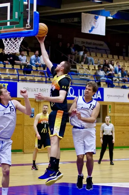 Foto: BBC McDonald's Irons Scorps Steyr