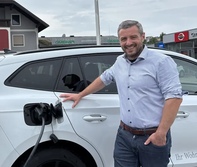 E-Auto als Stromspeicher: Kurt Leonhartsberger, Klima- und Energie-Modell-Region Bezirk Perg, informiert. Archivfoto. | Foto: MeinBezirk Perg/Köck