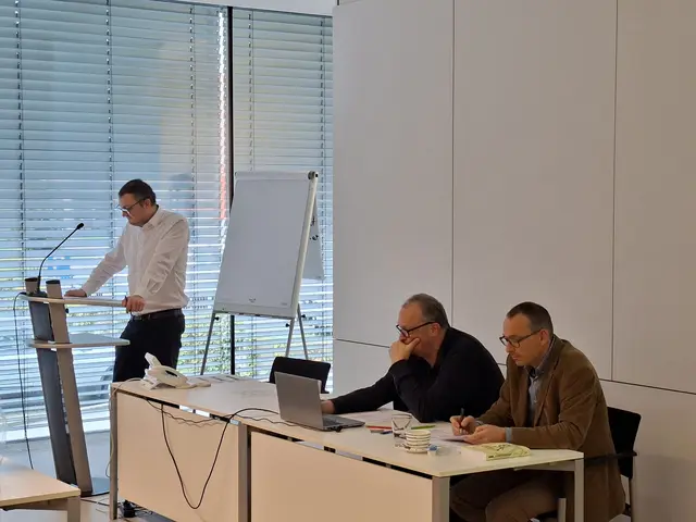 Auf ein erfolgreiches Arbeitsjahr bilckte der Obmann des Fischereireviers Rohrbach bei der Fischereivollversammlung in der Bezirkshauptmannschaft Rohrbach zurück.  | Foto: Helmut Eder