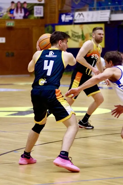 Foto: BBC McDonald's Irons Scorps Steyr