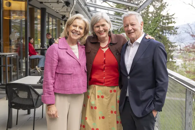 (v. l.): Die Vorstände der Seraphiner Stiftung Gabriele Neumair, Therese Fiegl und Helmut Krieghofer (Vorstandsvorsitzender). | Foto: Seraphiner Stiftung / Berger