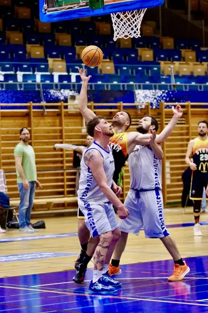 Foto: BBC McDonald's Irons Scorps Steyr