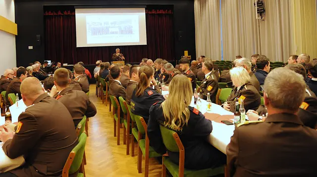 Abschnittsfeuerwehrtag Amstetten-Stadt im Pfarrsaal St. Stephan mit Bilanz und Ausblick. | Foto: Wolfgang Zarl