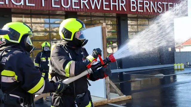 Die Feuerwehren des Abschnitts III und IV absolvierten die Prüfung für das Atemschutz-Leistungsabzeichen. | Foto: Bezirksfeuerwehrkommando Oberwart/Alexander Flaschberger