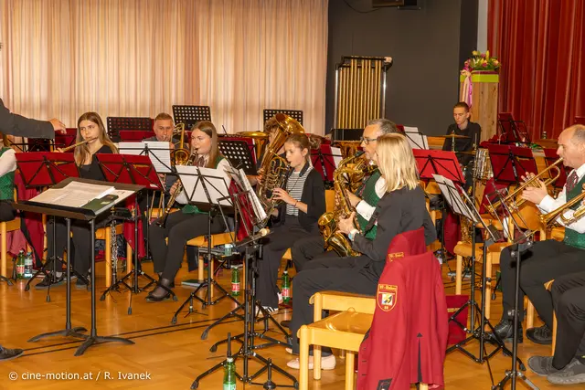 Schüler- und Schülerinnen der Musikschule Himberg. | Foto: cine-motion.at / R. Ivanek