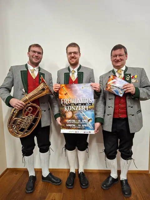 Christoph Hofstätter, Johannes Graf und Manfred Kreutzer freuen sich auf viele Besucher! | Foto: Musikverein Vitis