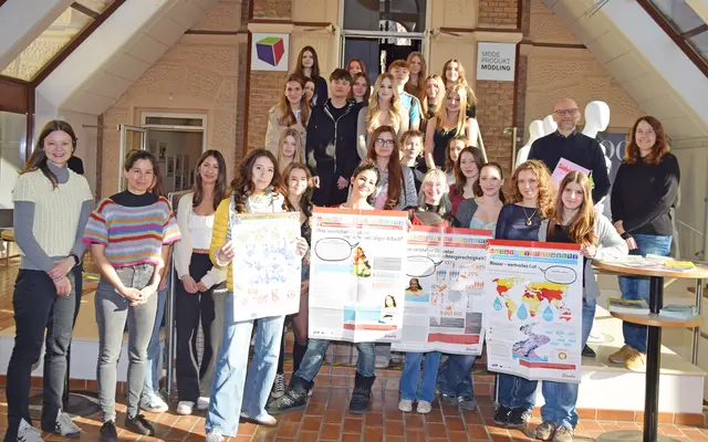 Schüler der HLM Mödling auf Spuren der 