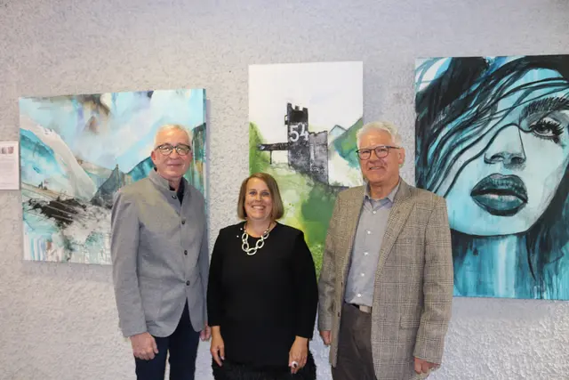 Heidi Rainalter stellt in der BH Landeck aus