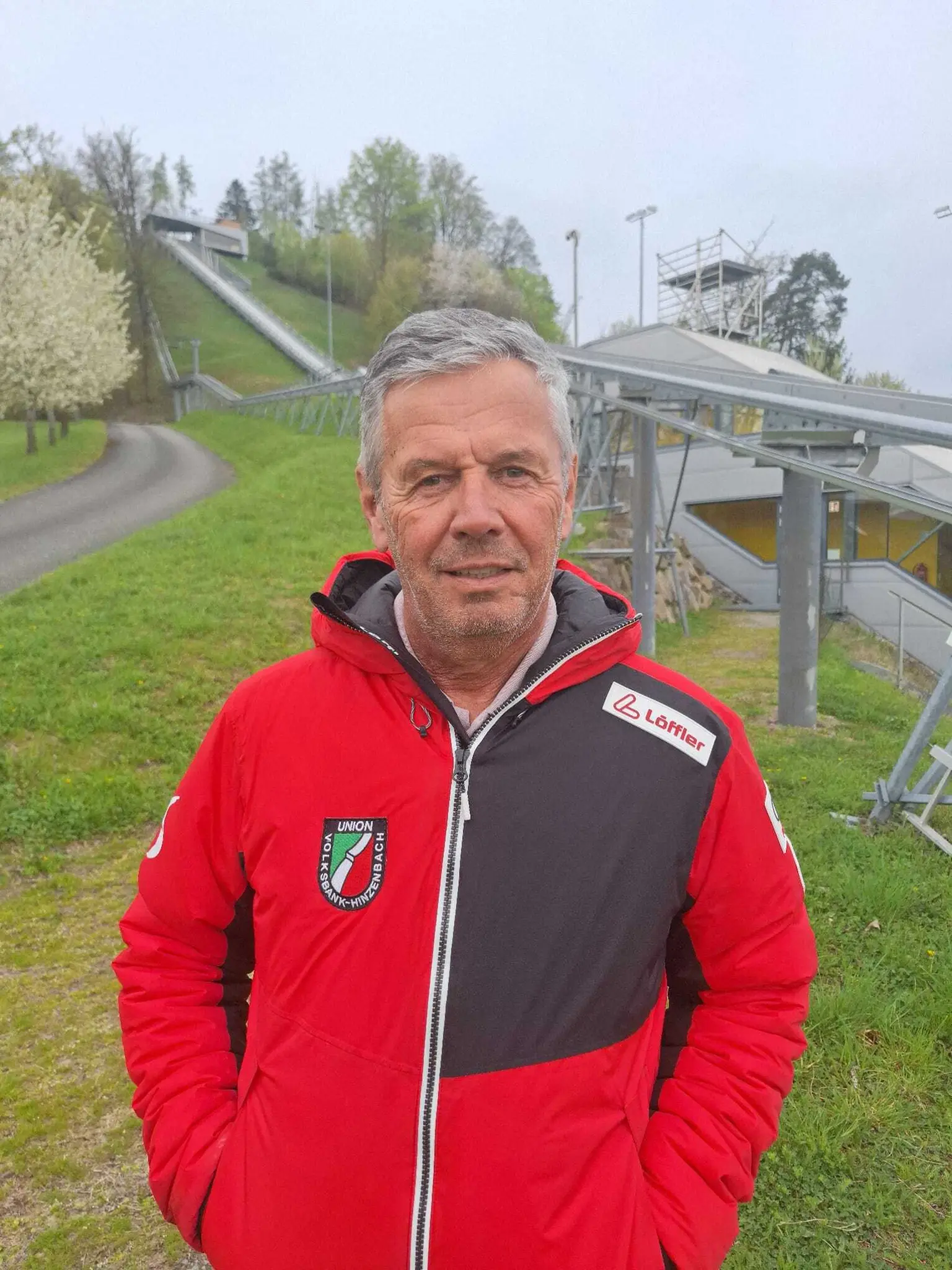 „Supercoach“ aus Hinzenbach: Seit Jahrzehnten fördert Hans Wiesinger junge ...
