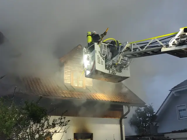 Feuerwehreinsatz in der Breitenauer Siedlung in Wiener Neustadt