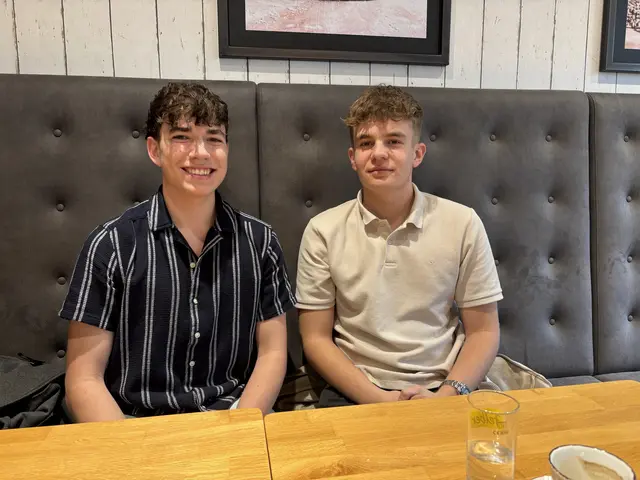 Zwei HAK-Schüler am Weg zu Filmemachern